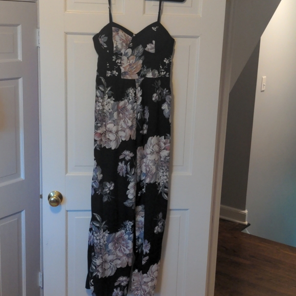 Black floral wide leg jumpsuit - Picture 2 of 3